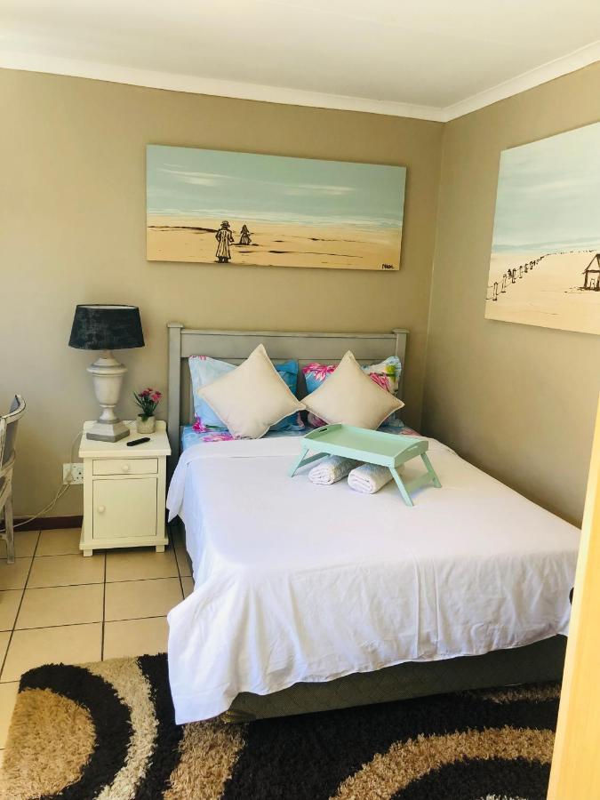 Cozy Guest Suite With Private Access Roodepoort Bagian luar foto