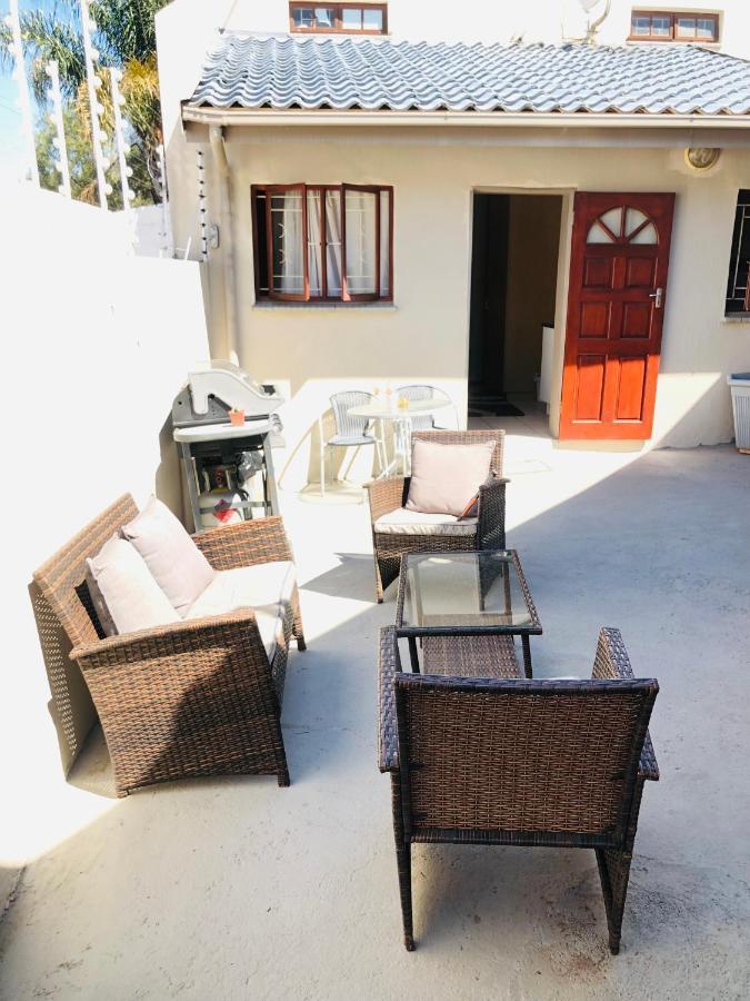 Cozy Guest Suite With Private Access Roodepoort Bagian luar foto